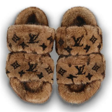 louis vuitton ladies slippers|louis vuitton slippers fur.